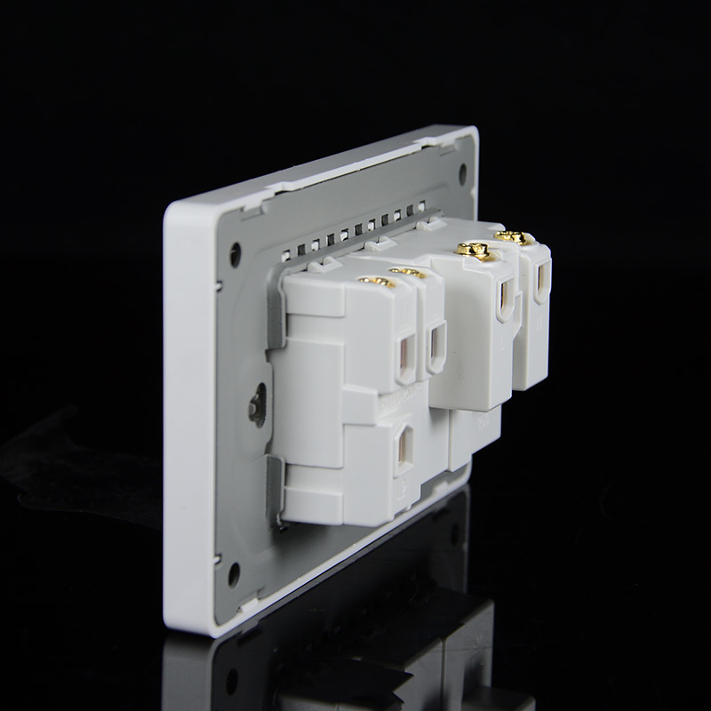 ปลั๊กไฟแบบ 2 ขา มาตรฐานเยอรมัน - Outdoor Power Hub บทวิจารณ์และราคา